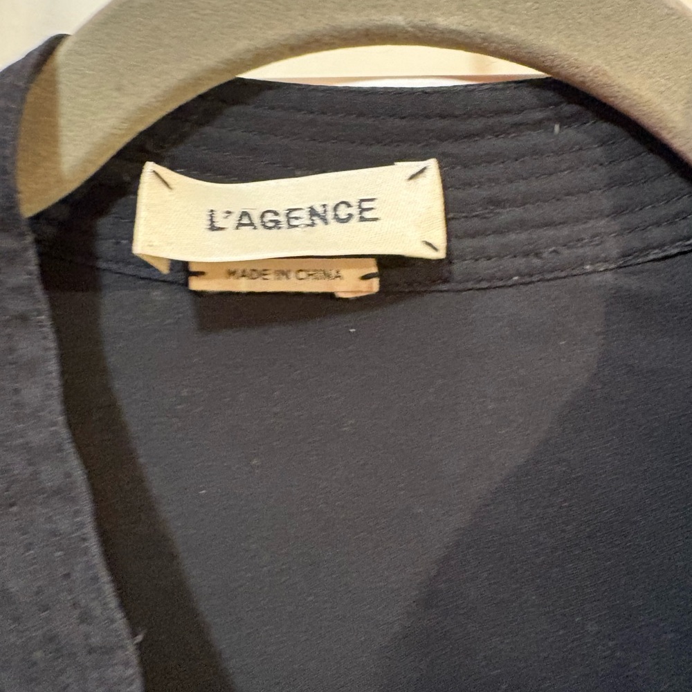 L'AGENCE classic silk Black blouse long sleeve hidden button front xs - Picture 4 of 5